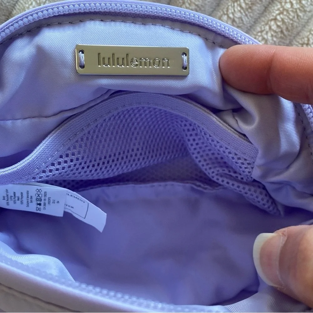 LULULEMON POUCH - Picture 5 of 8